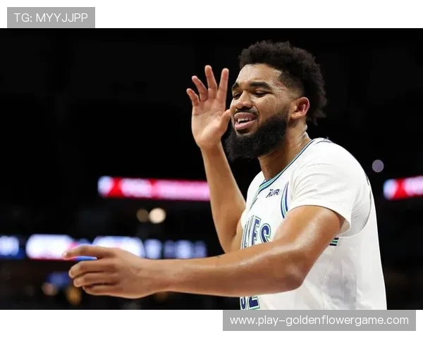 唐斯眼睛受伤复出即两双，护筐作用关键